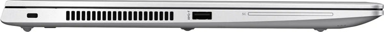 Linkerzijde van een zilveren laptop met een ventilator, een USB-poort en een SD-kaartplaats.
